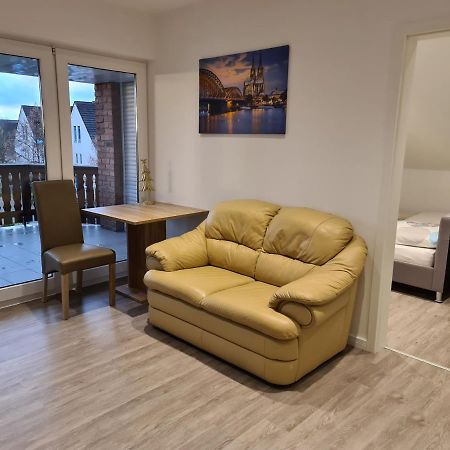 Ferienwohnung Mit Jacuzzi Naehe Flughafen Koeln Bonn Τρόισντορφ Εξωτερικό φωτογραφία