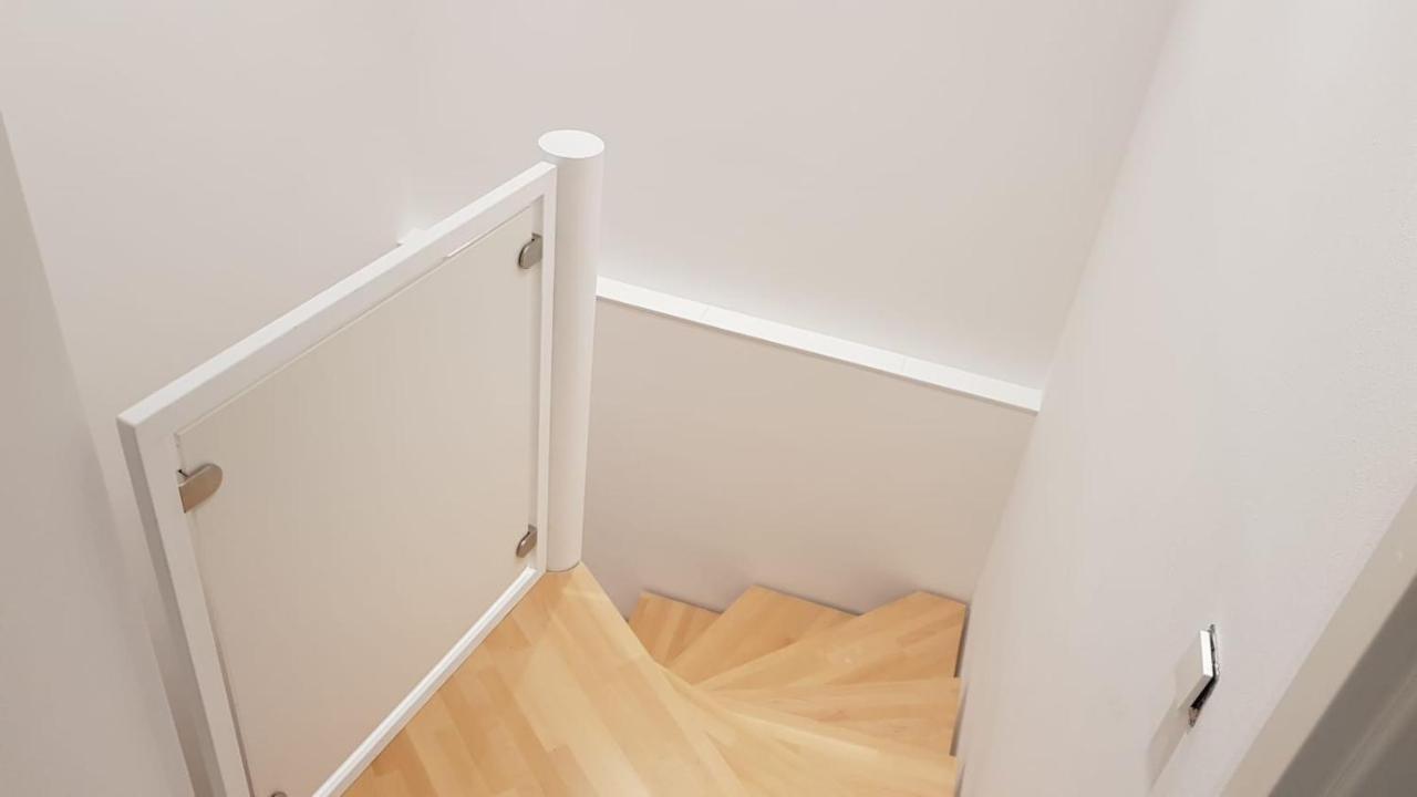 Ferienwohnung Mit Jacuzzi Naehe Flughafen Koeln Bonn Τρόισντορφ Εξωτερικό φωτογραφία
