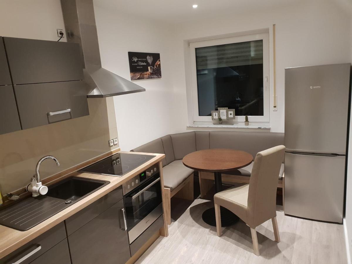 Ferienwohnung Mit Jacuzzi Naehe Flughafen Koeln Bonn Τρόισντορφ Εξωτερικό φωτογραφία